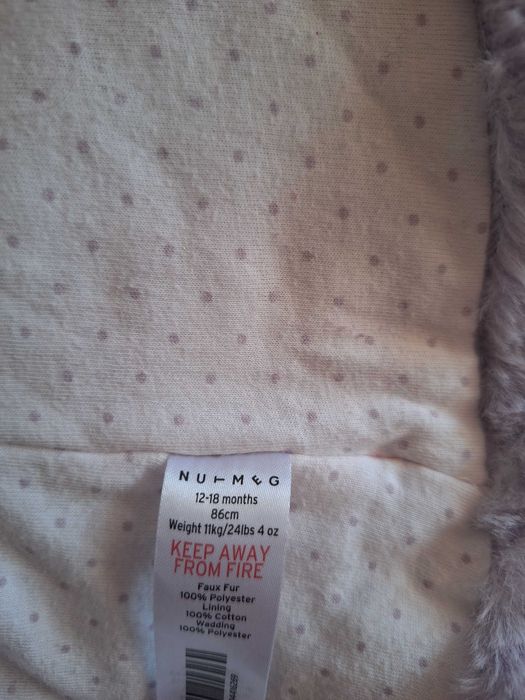 Дитяча жилетка для дівчинки