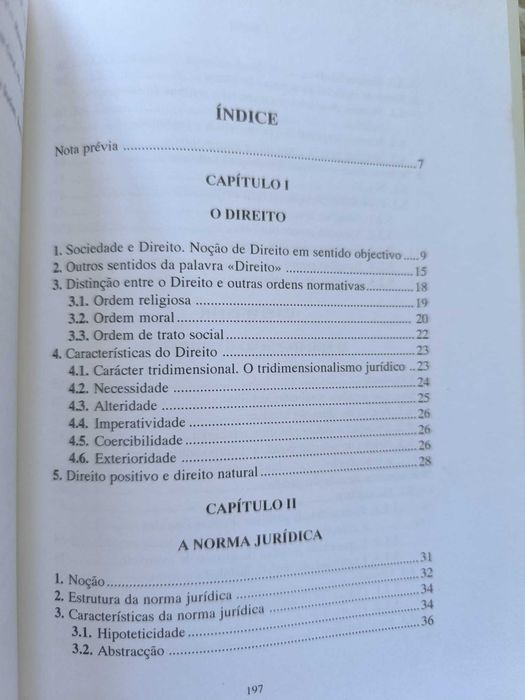 Livro "Noções Elementares de Direito" de Pedro Eiró