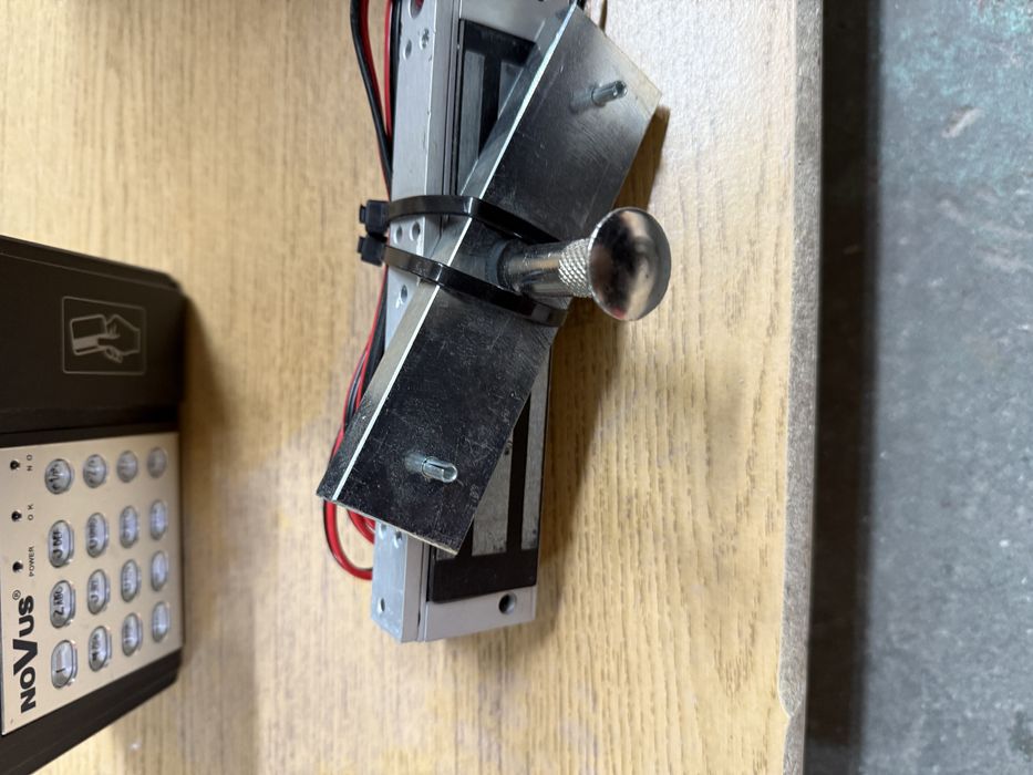 Novus NVAC-C300CKF zamek biometryczny