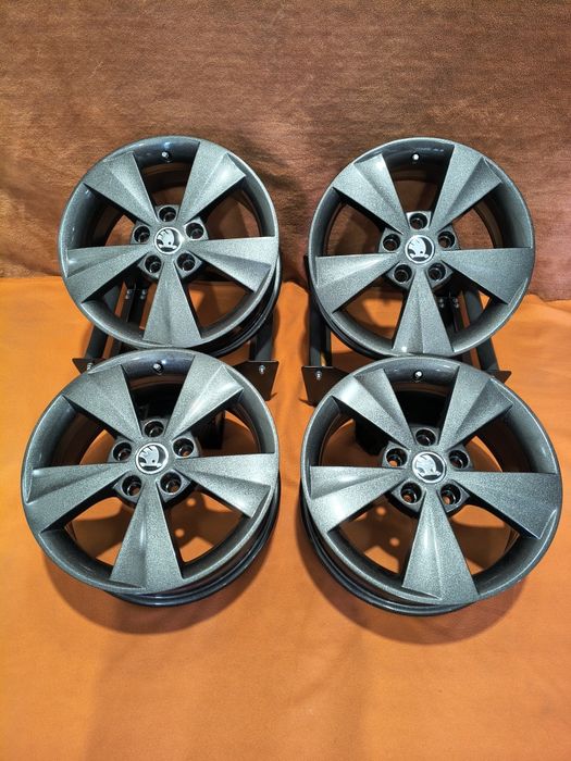 Felgi aluminiowe 16' 5x112 Skoda OE shadow chrome