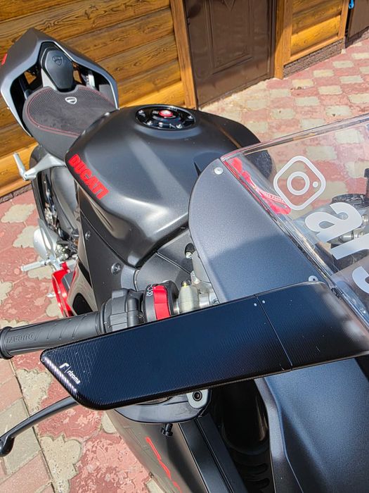 Ducati Panigale v2 2024