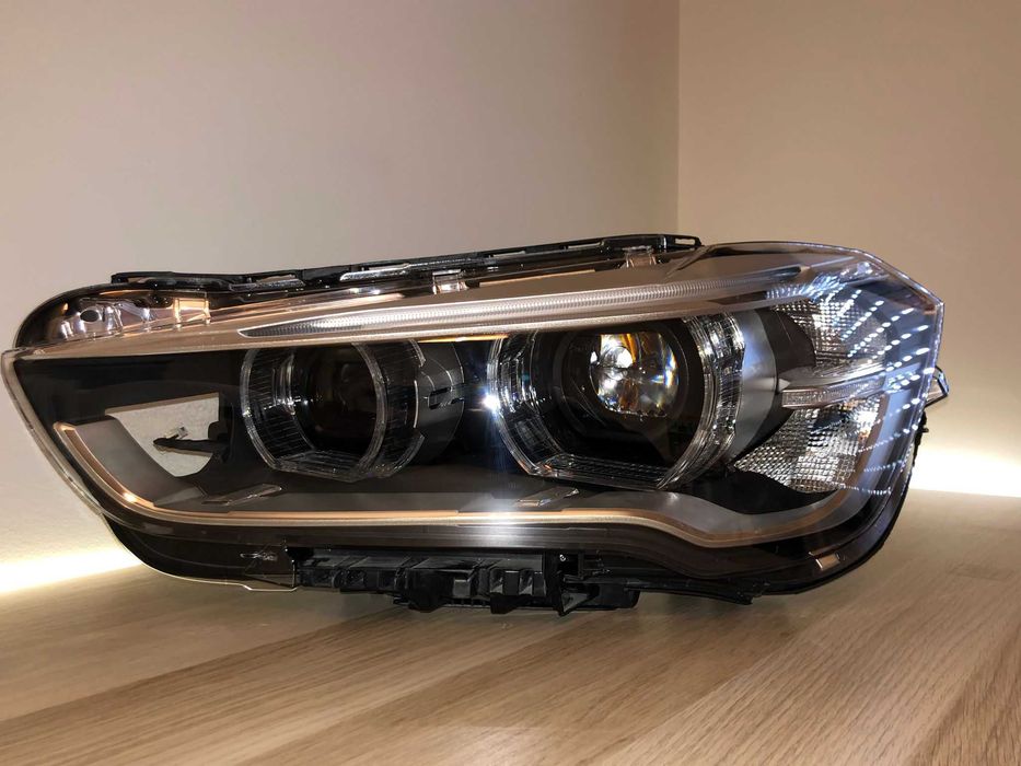 Farol BMW X1 F48 - Full LED Esquerdo