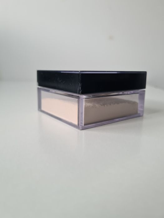 Puder Huda Beauty Pound Cake 20g