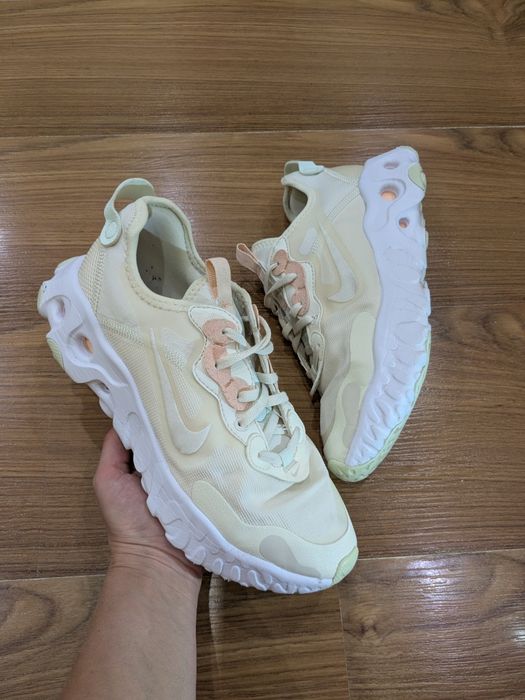 Жіночі кросівки Nike W React ART3MIS оригінал 39 р