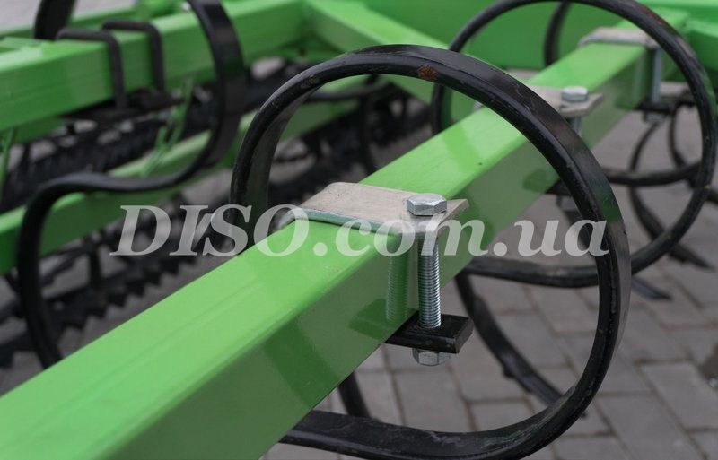 Культиватор (стрільчасті / пружинні лапи) з КАТКОМ 3,0 до трактора МТЗ