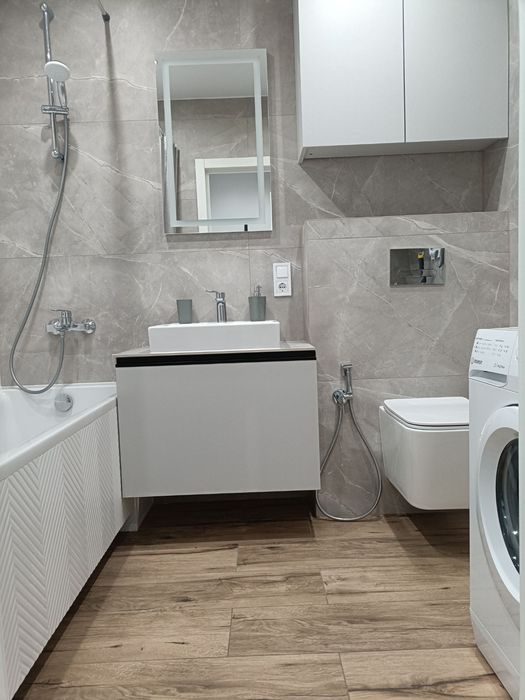 Погодинно подобово новобудова центр   власник виписую документи