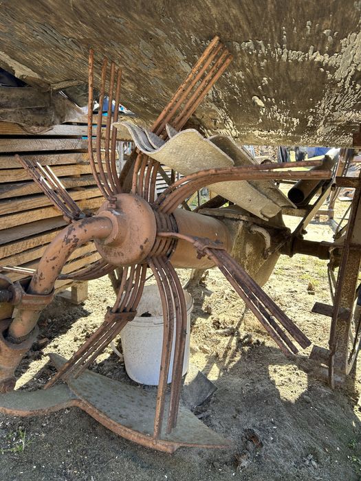 Sprzedam koparke do ziemniakow odbior osobisty