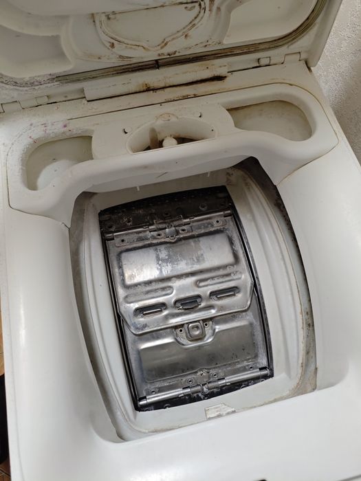 Продам вертикальну пральну машину