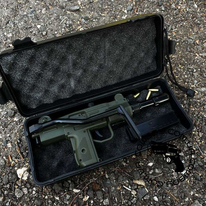 Зажигалка пистолет-автомат "Uzi" на подарок мужчине (черный,олива)