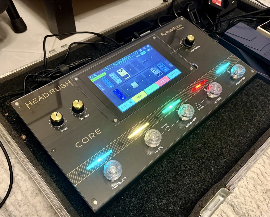 Headrush Core - pedaleira/amp modelling de guitarra/voz