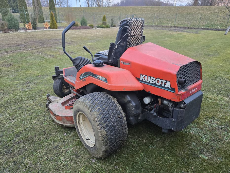 Kosiarka Kubota ZD21