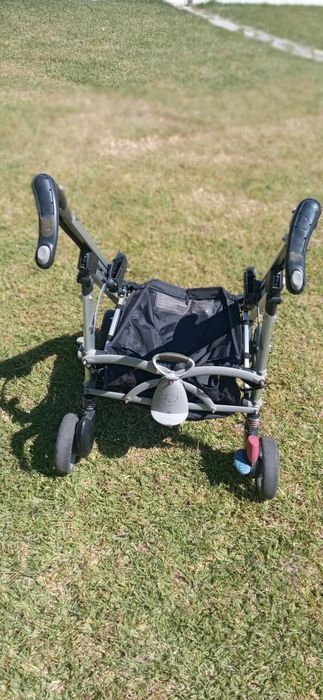 Carrinho bebe, em bom estado