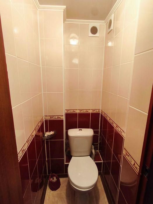 Продам 2-х кімнатну квартиру з меблями і технікою!