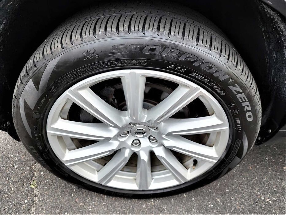 Volvo XC90      2015