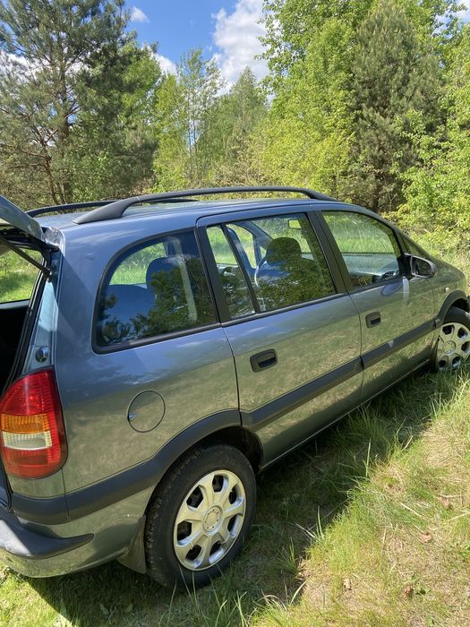 Продам Opel Zafira