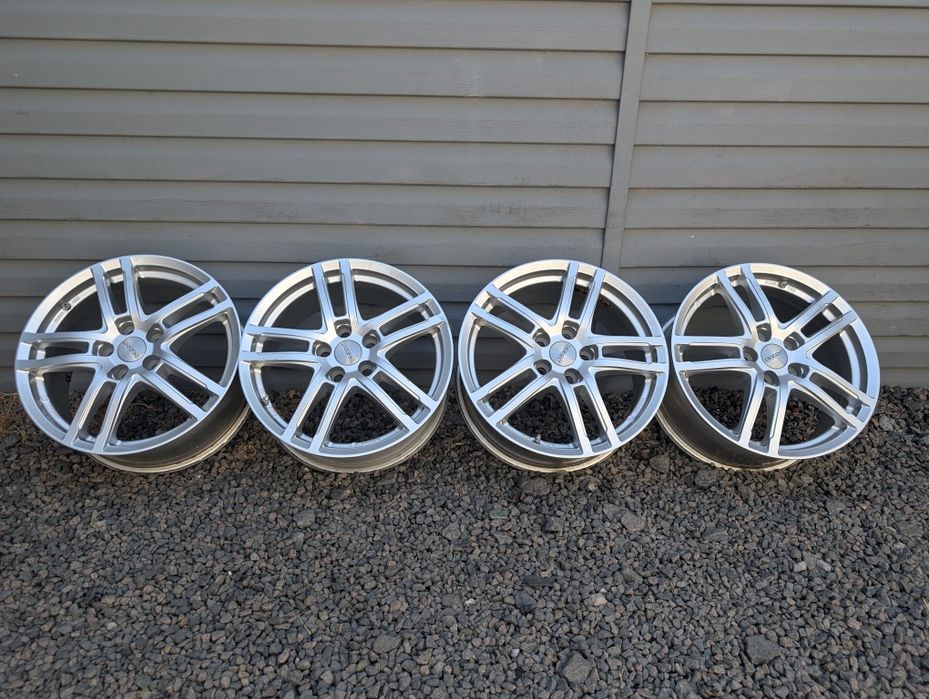 Комплект титанових дисків Dezent Volvo Ford 5/108 R17 5*108 17 ET 52.5