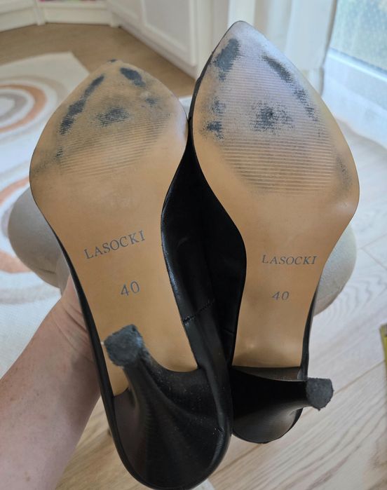 Lasocki szpilki  40 czarne skóra naturalna eleganckie klasyczne