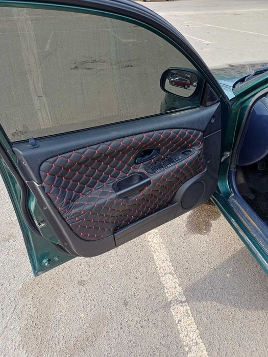 Продам автомобиль Mitsubishi Carisma