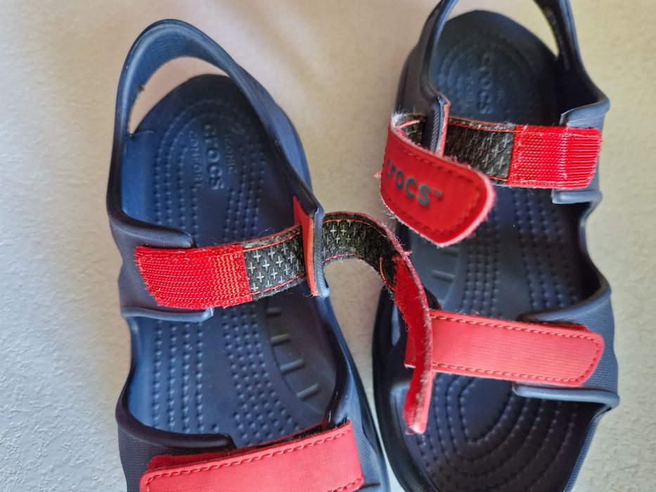 Crocs J1 sandały gumowe granatowo / czerwone