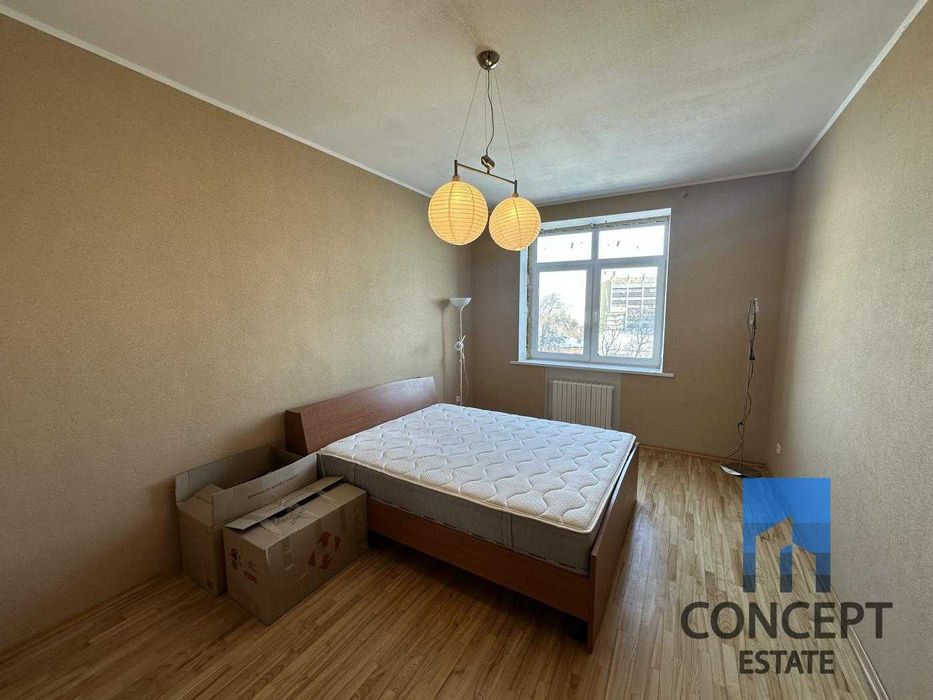 Продам видовую 2к сталинку на ул. Героев Крут. Яворницкого. Нагорка!