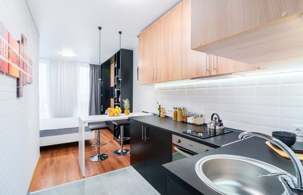 Новый Люкс, 5 мин пешком м Славутич,  Центральная 21А