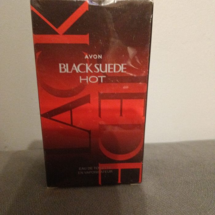 Black Suede Hot  Avon 75ml w folii