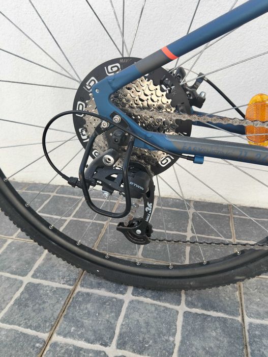 Bicicleta de estrada Btwin como nova