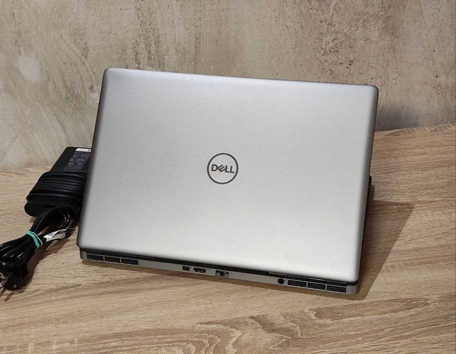 Dell Precision 7560 / i7-11850H / RTX A2000 / 32-64GB / 1Tb SSD
