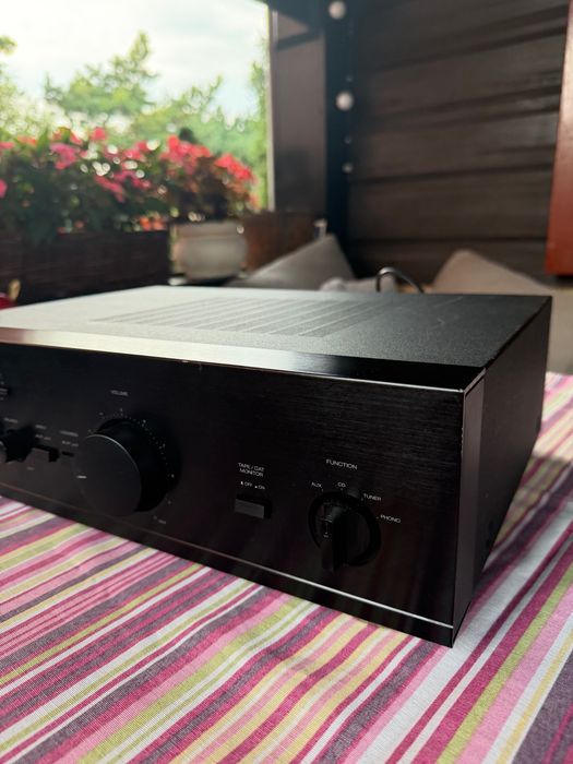 Wzmacniacz AIWA XA - 003