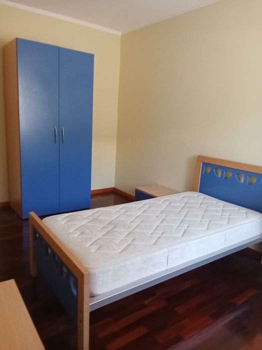 Quarto adolescente/ criança