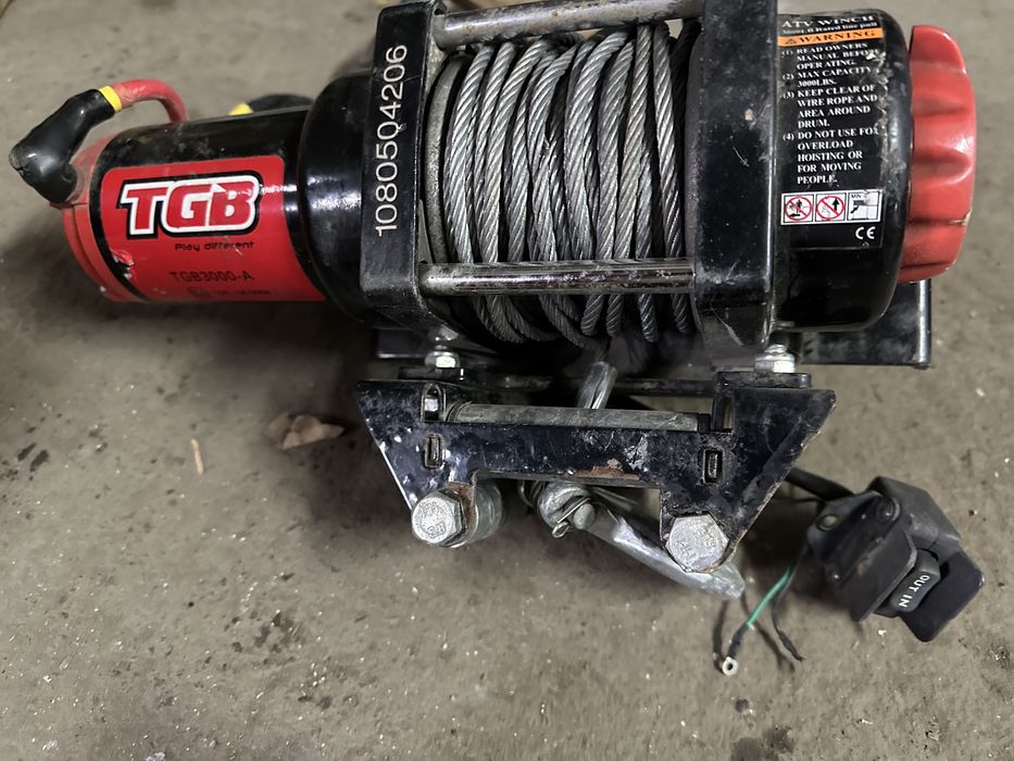 Лебідка для багі та квадроцикла