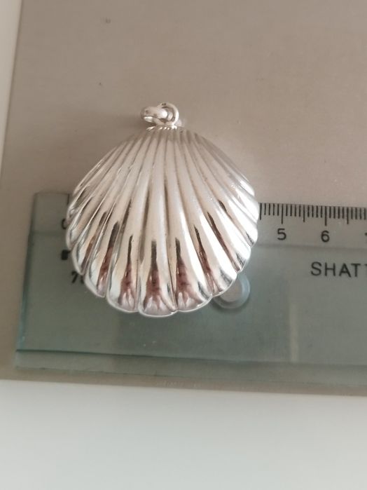Medalha concha em prata 925