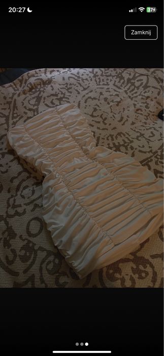 sukienka biala obciska