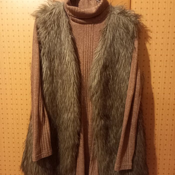 zestaw sukienka dzianina  futrzana kamizelka s 36 jak nowe