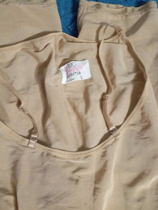 Fato interior modulador silhueta