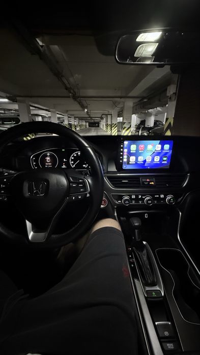 Honda Accord 2018 VIN 1HGCV1F1XJA102679 фото оголошення 8 з 9