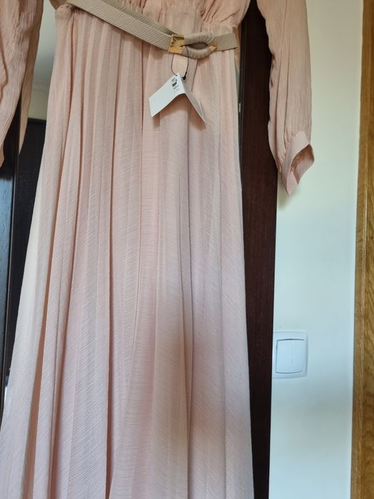 Vestido zara  plissado  novo xs veste grande