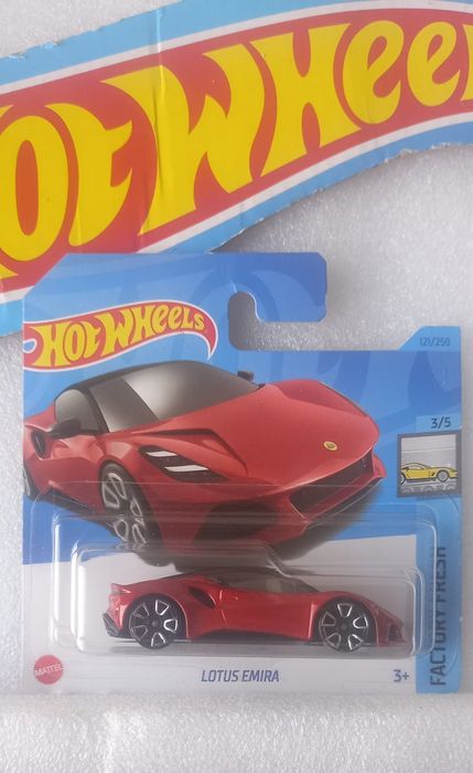 Lotus Emira hot wheels