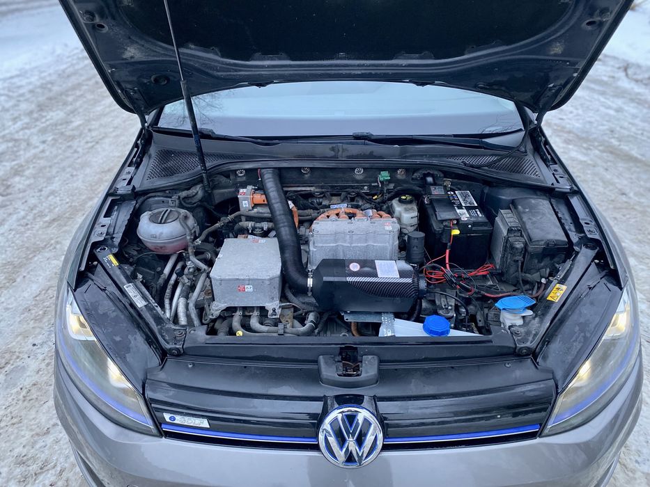 Volkswagen e-golf 24кВт 2014p