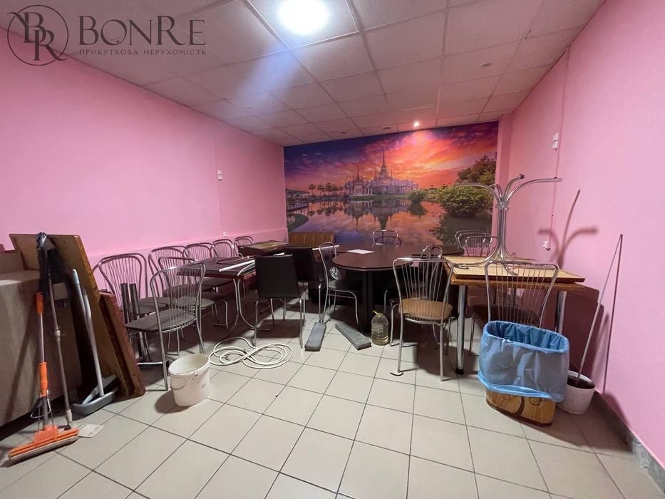 Оренда, Фасадні, Торгові та Офісні, Ромни, Соборна, 9-65м2