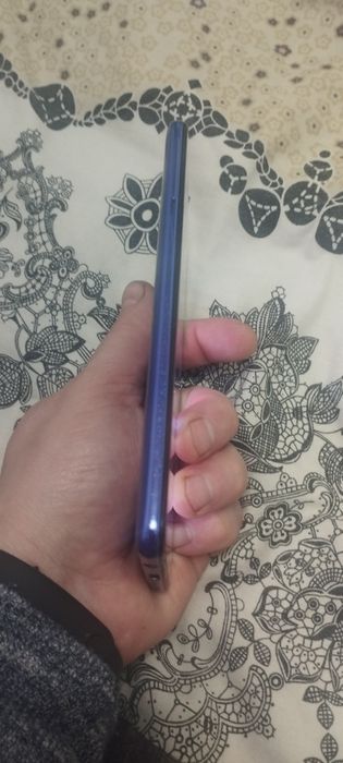 Телефон самсунг а31-4.128 хороший.