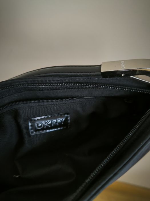 Carteira preta DKNY