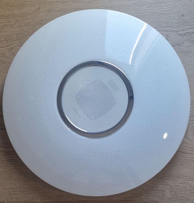 Candeeiro teto Mantra Led c/coluna som diferentes tom luz c/ comando