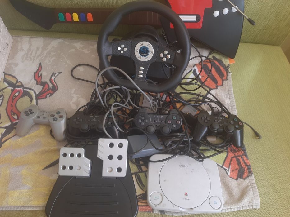 Продам ігрову приставку