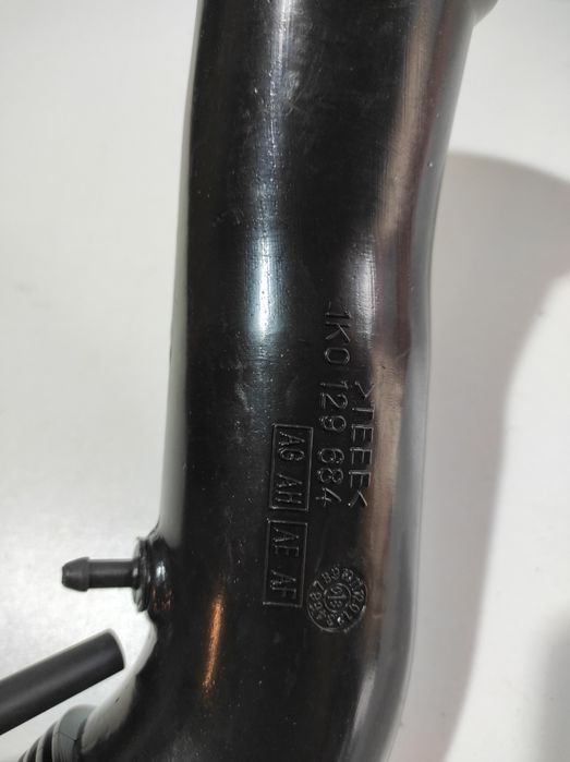 Патрубок фільтра дросельної заслонки Фольксваген ауді Сеат 1.6мпі