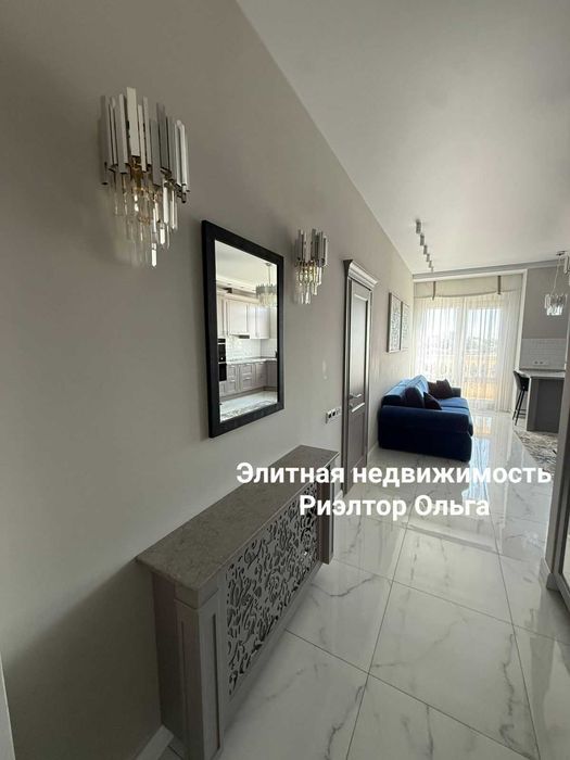Сдам VIP ЖК "Ренессанс" дизайнерский ремонт / Кировский сквер! Центр! Своя терраса!