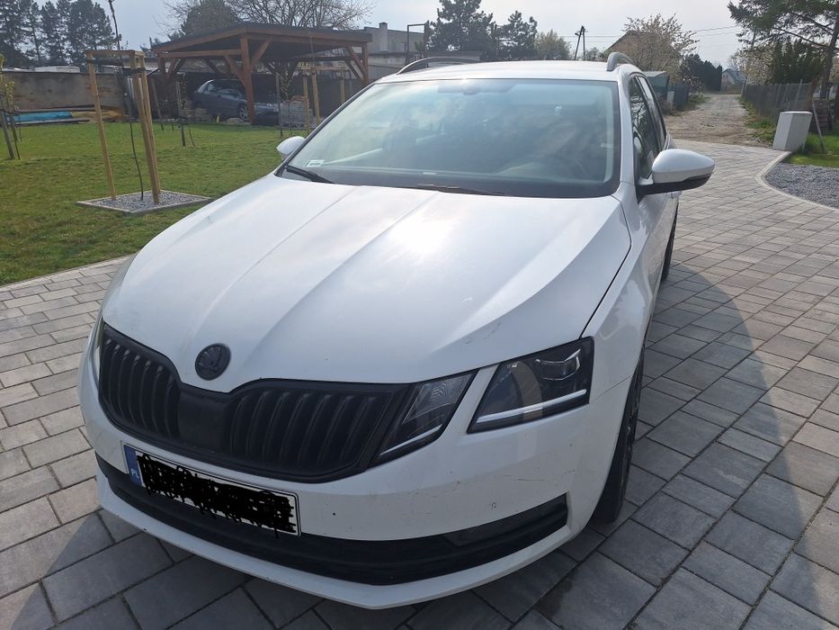 Octavia 1.5 ,przebieg autostradowy,wymiana oleju co 15tys.km.od nowości.