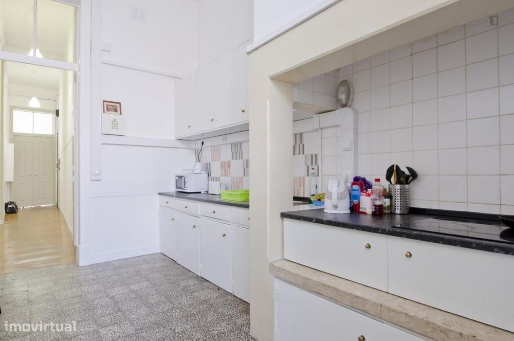 Quarto - localizado em Alcântara Lisbon