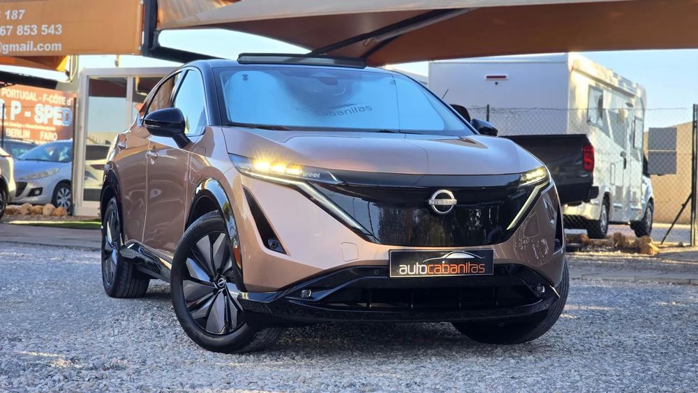Nissan Ariya 63 kWh Advance Carr. 22kW + Teto Panorâmico
