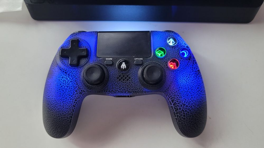 PlayStation 4 + 2 Comandos + GTA V